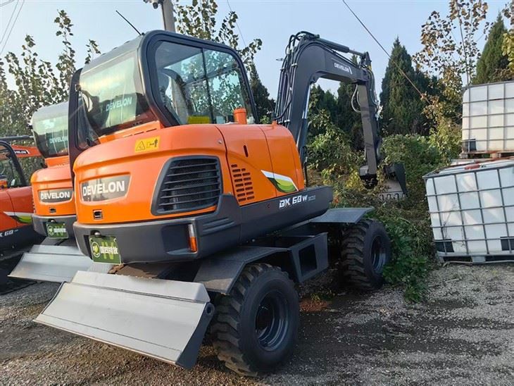 For Sale: 2025 DX 60W Used Wheeled Excavator best