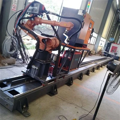 Intelligent Cap Beam Welding Robot
